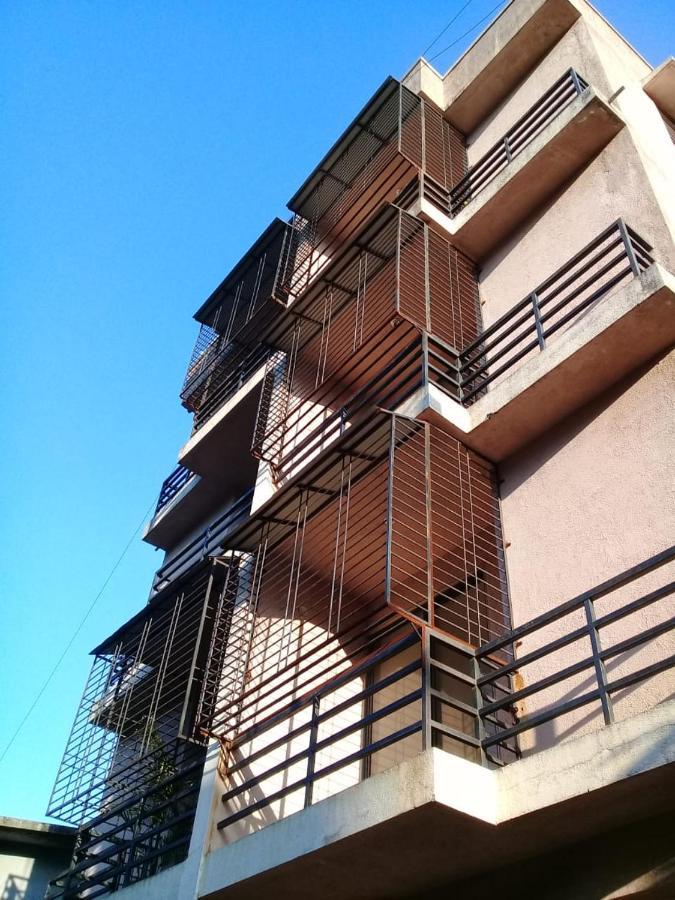 Belle-Vue Holiday Homes - 1Bhk Apartments Panchgani Buitenkant foto