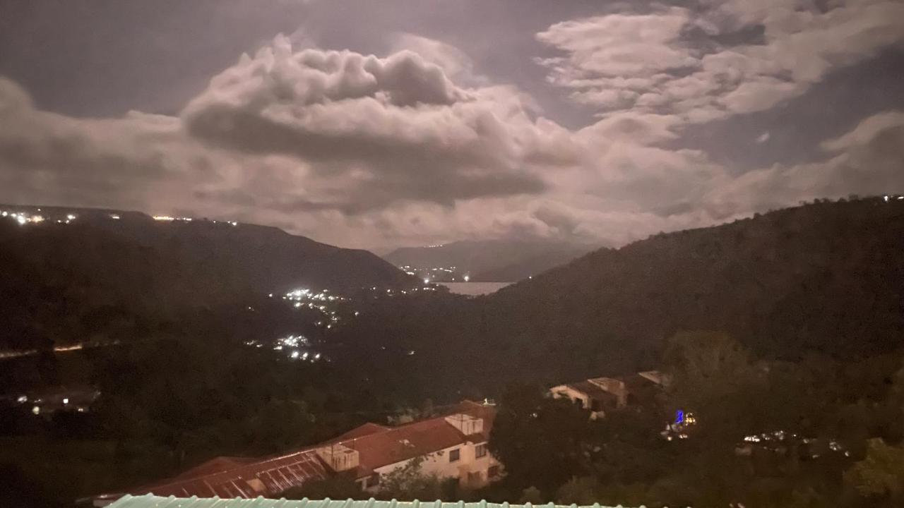 Belle-Vue Holiday Homes - 1Bhk Apartments Panchgani Buitenkant foto